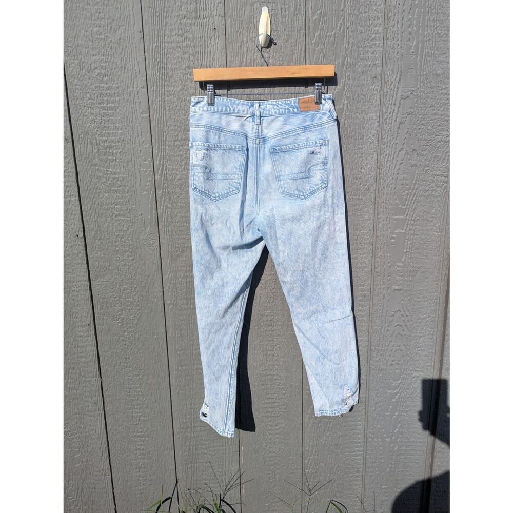 High Rise Tom Girl Thrashed Destroyed distressed festival denim American Eagle 4 - Picture 5 of 9
